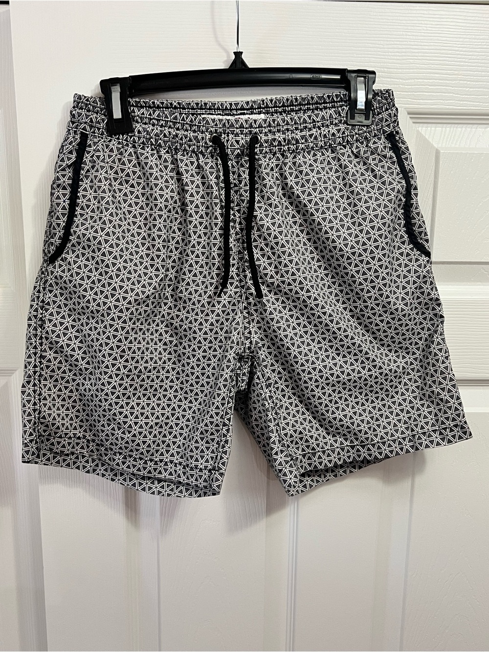 Mr.Swim Men’s Gray  & White Geometric Swim Trunks